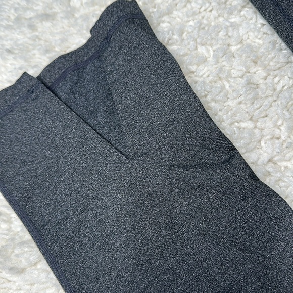 Lululemon Charcoal Cropped Capri Leggings Slight Flare EE28 - Picture 7 of 9